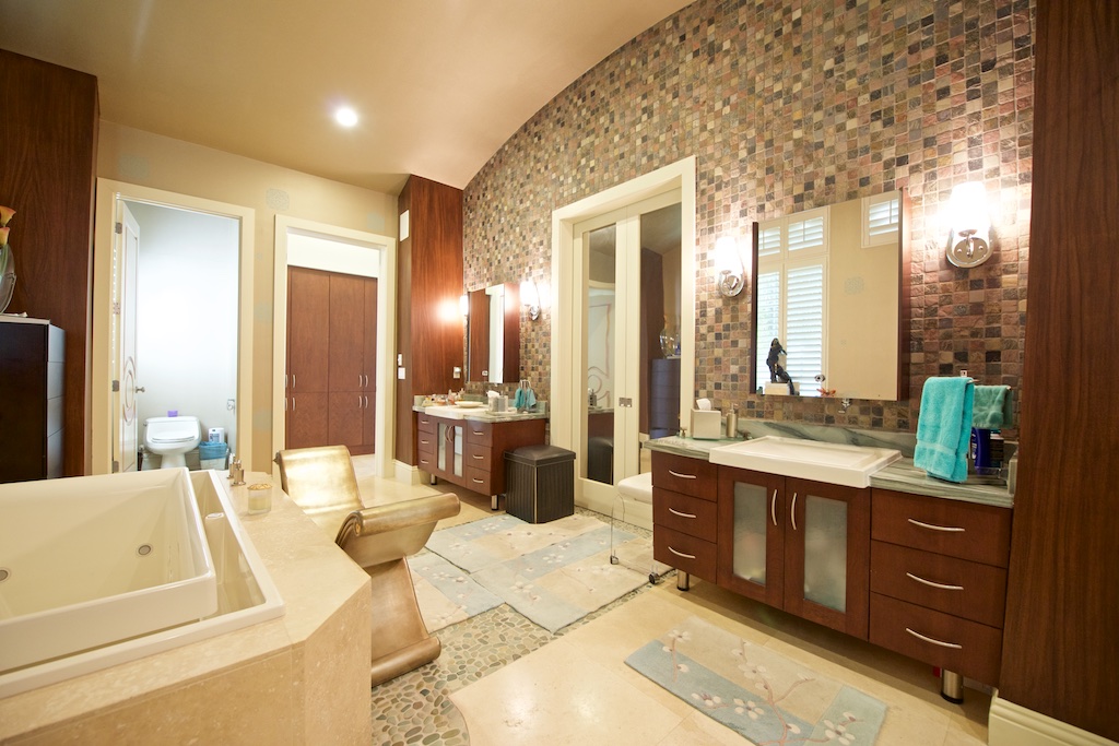 Lake Butler Sound Modern Home with Courtyard Pool Masters Realty